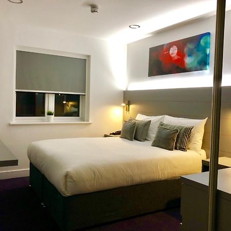 Ilford Hotel Goodmayes المظهر الخارجي الصورة