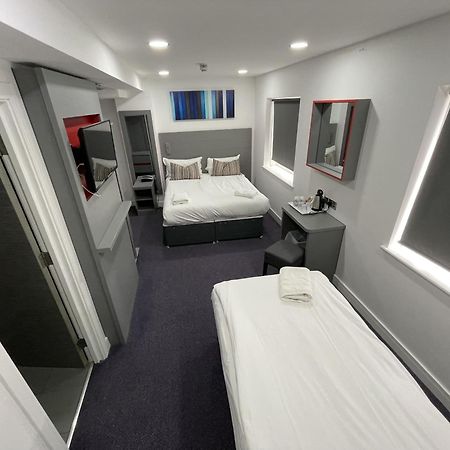 Ilford Hotel Goodmayes المظهر الخارجي الصورة