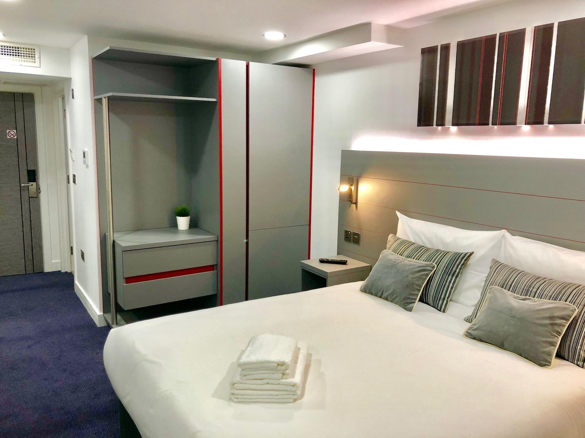 Ilford Hotel Goodmayes المظهر الخارجي الصورة