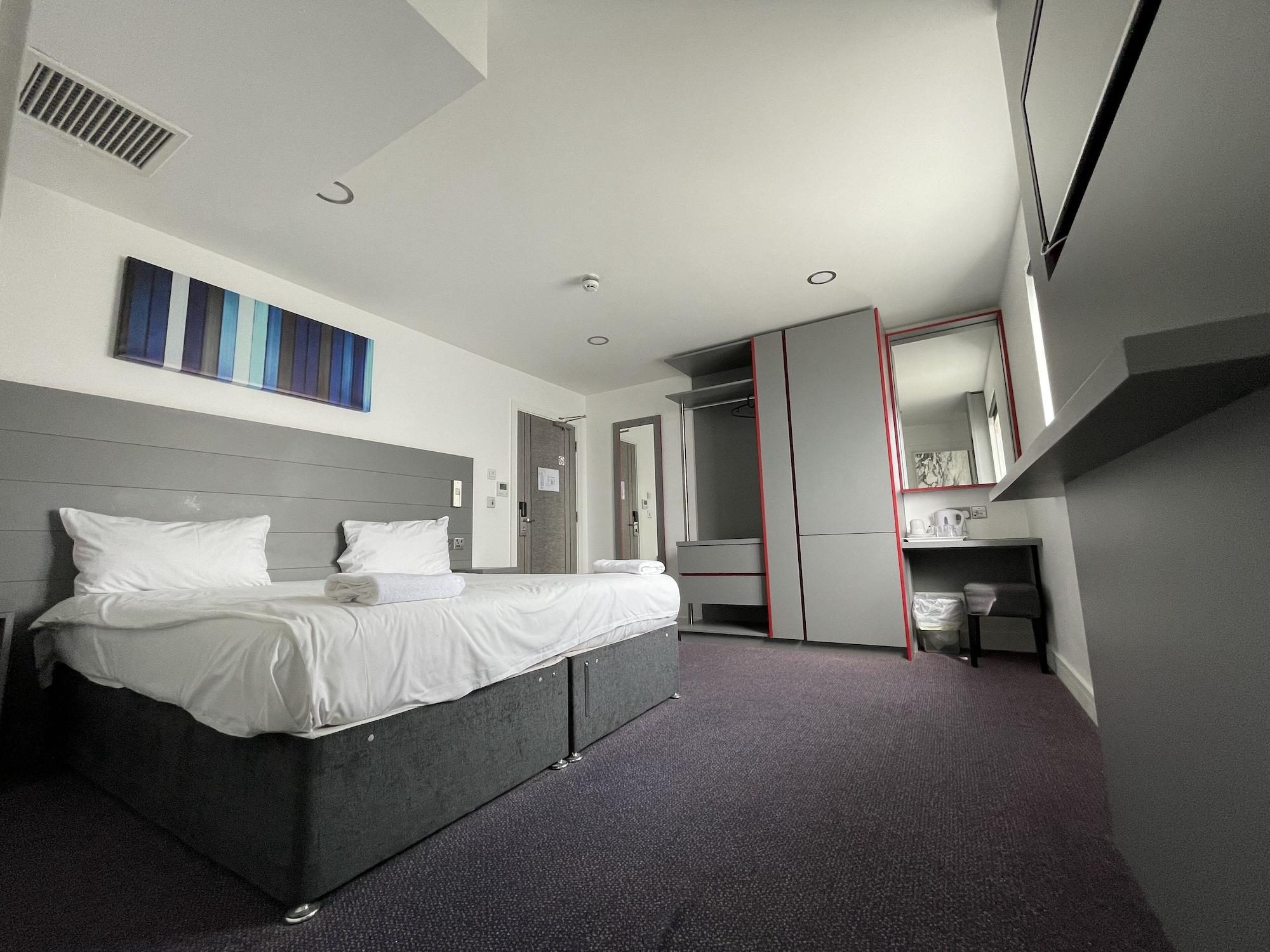 Ilford Hotel Goodmayes المظهر الخارجي الصورة