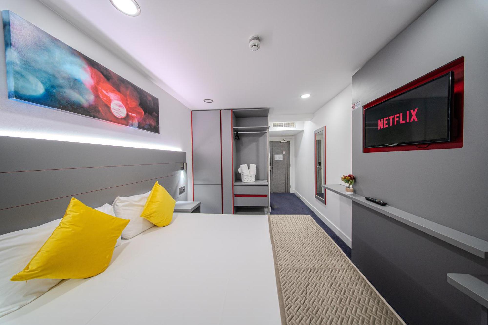 Ilford Hotel Goodmayes المظهر الخارجي الصورة