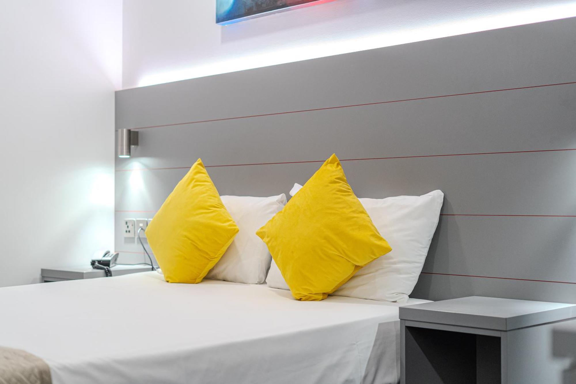 Ilford Hotel Goodmayes المظهر الخارجي الصورة