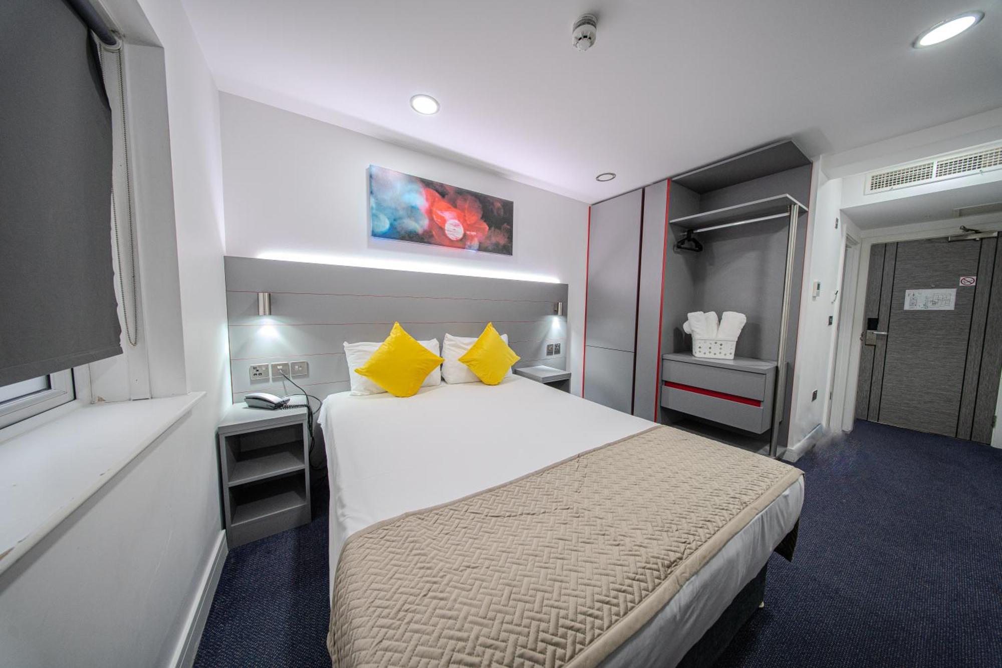 Ilford Hotel Goodmayes المظهر الخارجي الصورة