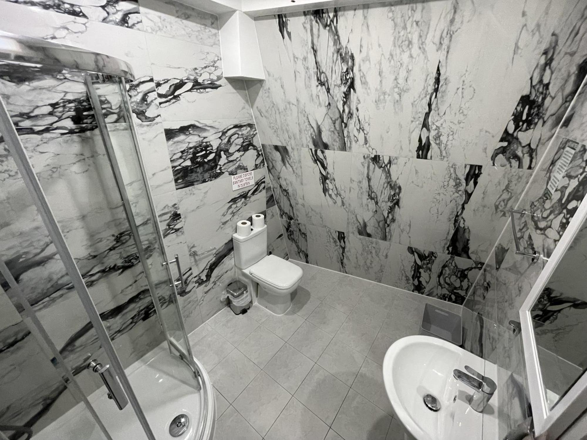 Ilford Hotel Goodmayes المظهر الخارجي الصورة