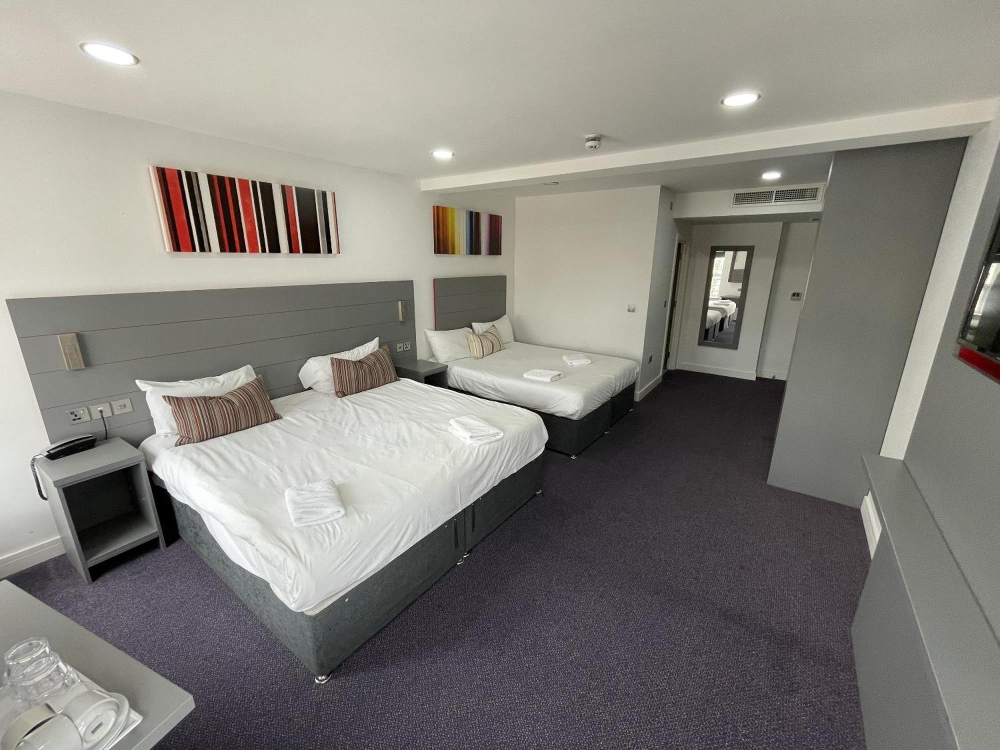 Ilford Hotel Goodmayes الغرفة الصورة