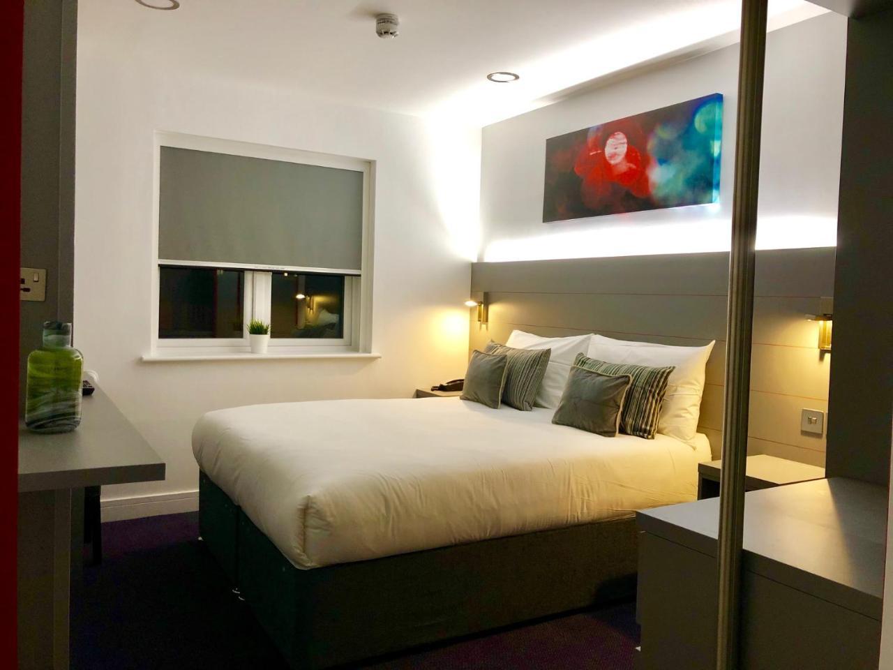 Ilford Hotel Goodmayes المظهر الخارجي الصورة